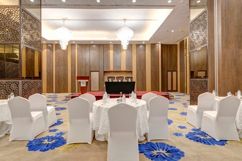 Holiday Inn Kolkata Airport By Ihg Hotel Kolkata